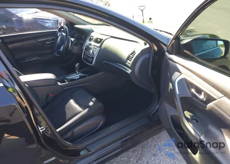 2018 Nissan Altima 2.5 Sr z USA, uszkodzony, nr VIN 1N4AL3AP3JC234020